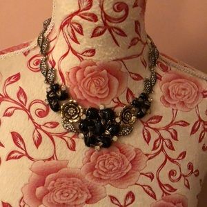 Chloe & Isabel statement necklace